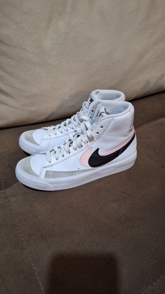 Маратонки за момиче  Nike