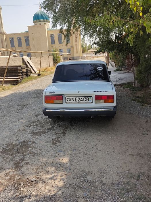 Vaz 2107 Sotiladi