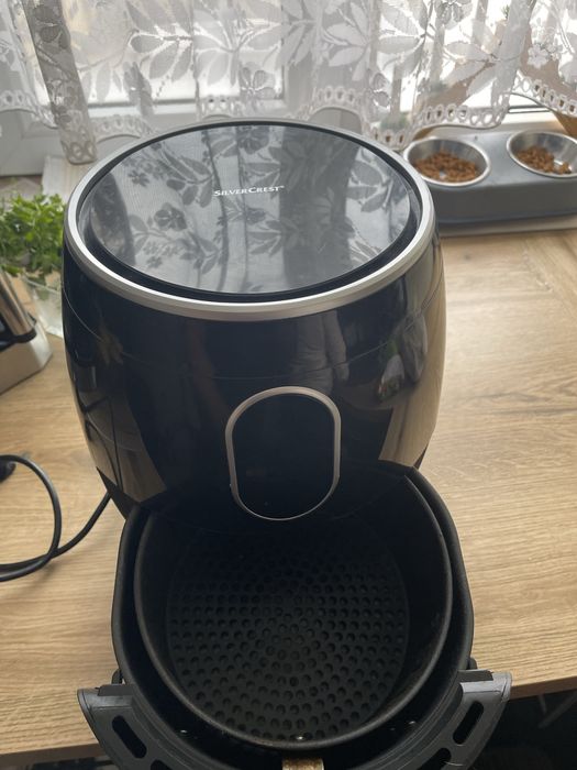 Fripteuza cu aer cald silvercrast!