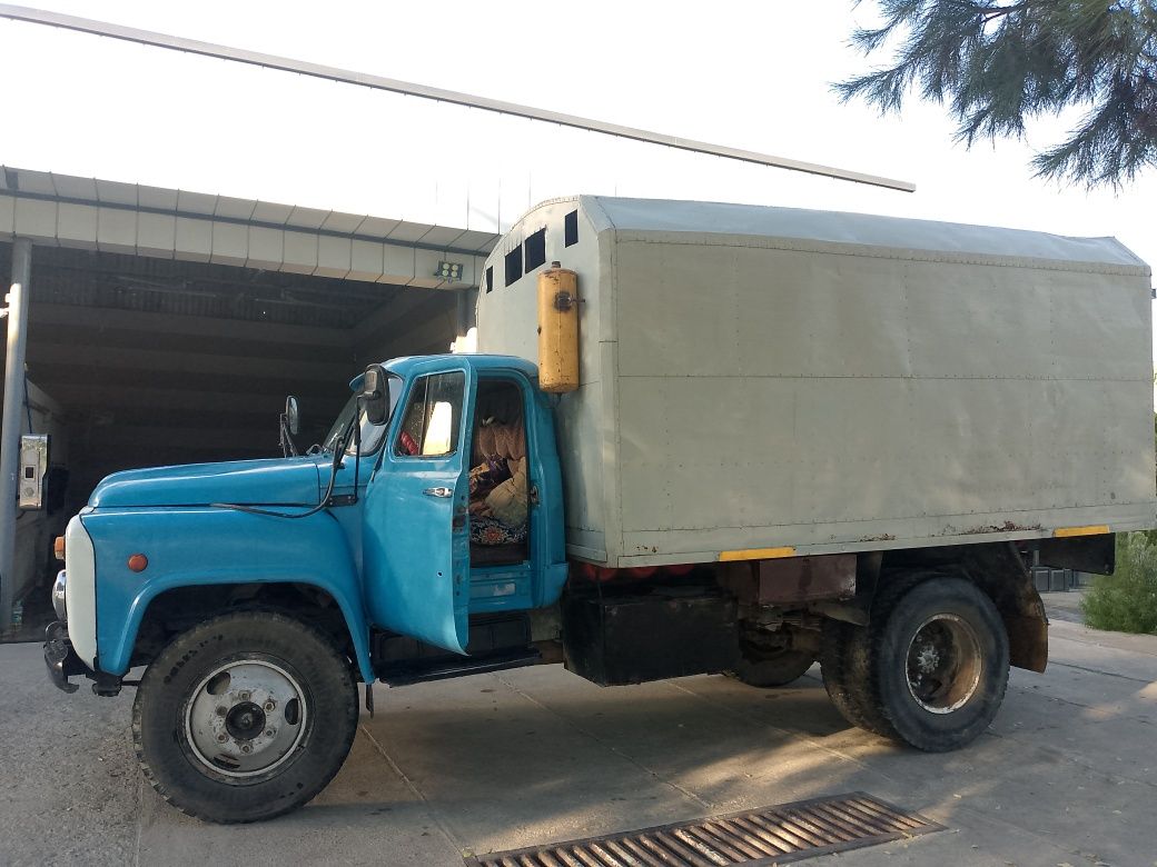 Zil 53 furgon holati yaxshi