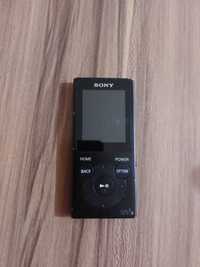 Vând MP4 player SONY Walkman NW-E394LB, 8GB, Casti incluse, Negru