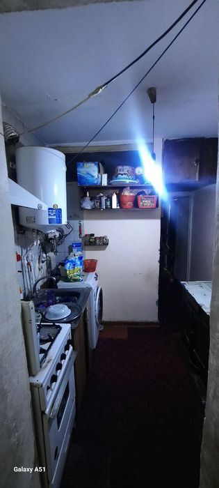 Срочна 1 хонали уй сотилади