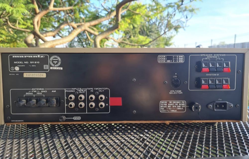 Amplituner Marantz SR810