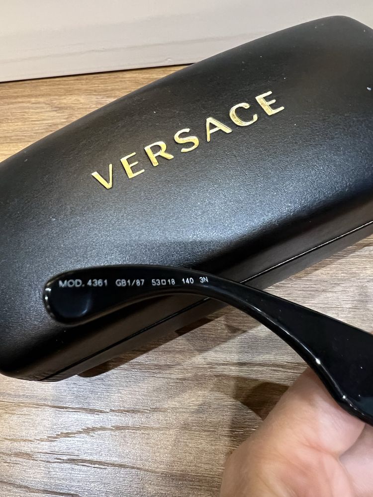 Слънчеви очила Versace
