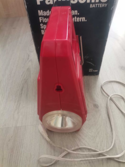 Фенер с зареждаща батерия на 4.5V