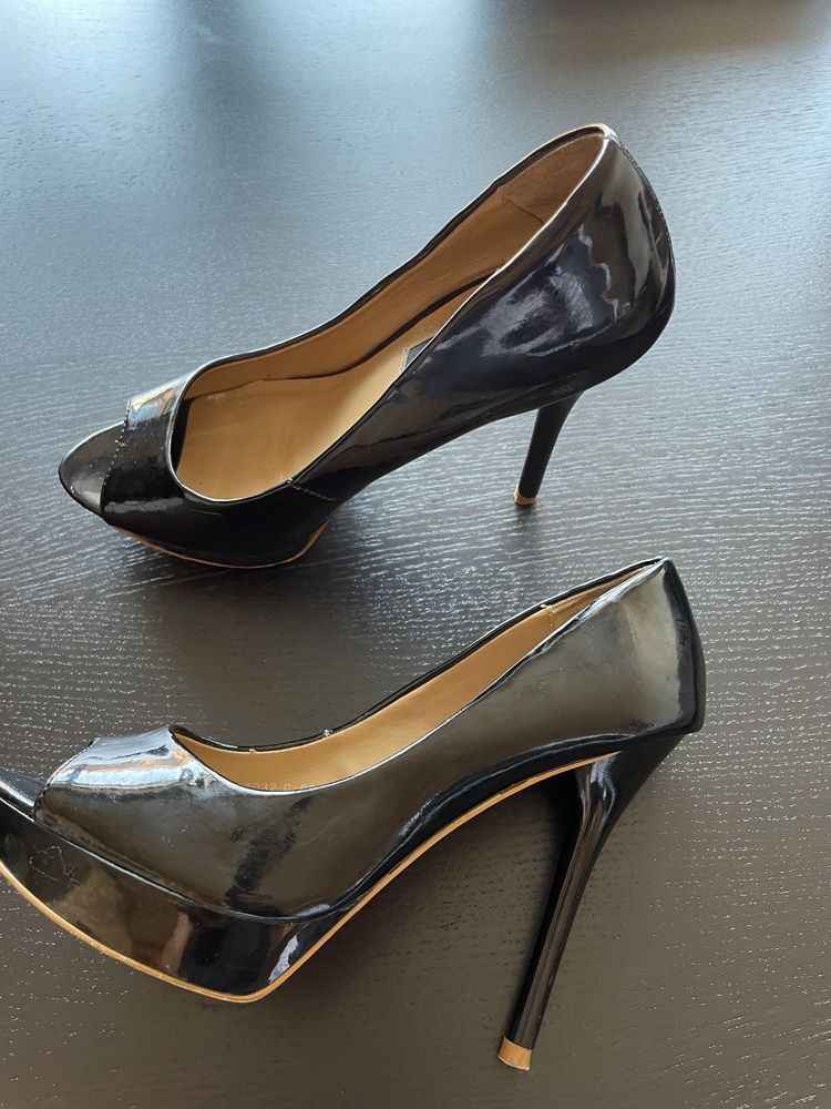 Vand pantofi dama