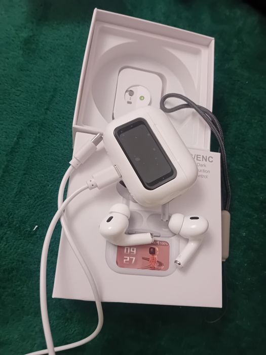 Vând casti fara fir