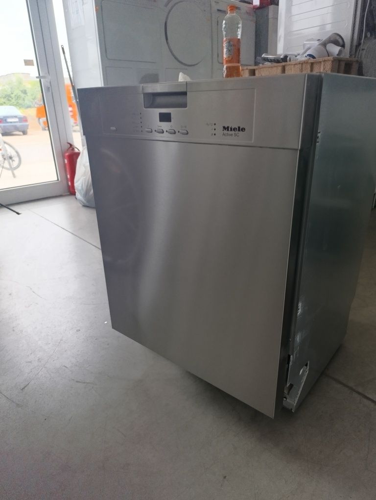 Съдомиялна Miele XXL