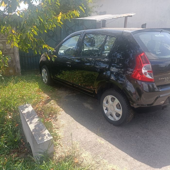 Vând Dacia sandero