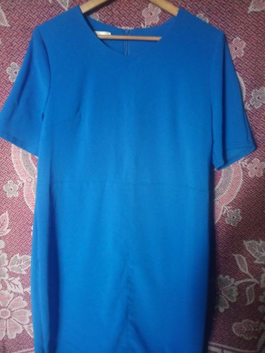 Продам новое платье