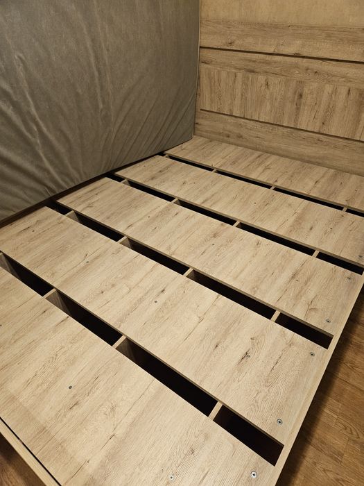 Продом кровать 2-спальную.