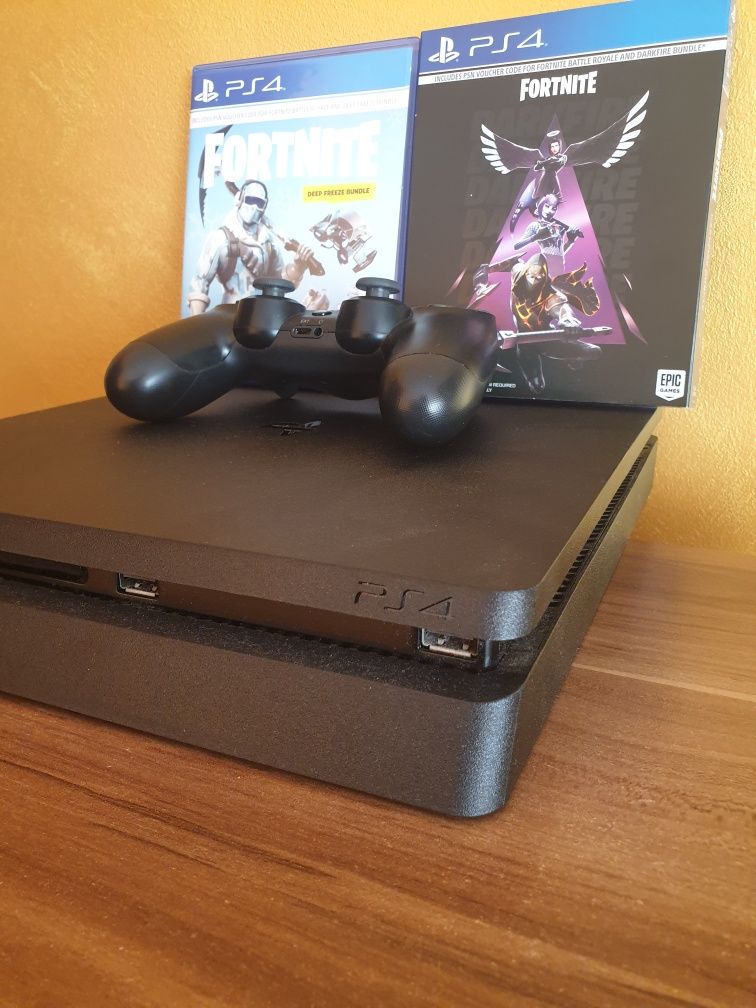 Ps4 slim + много игри