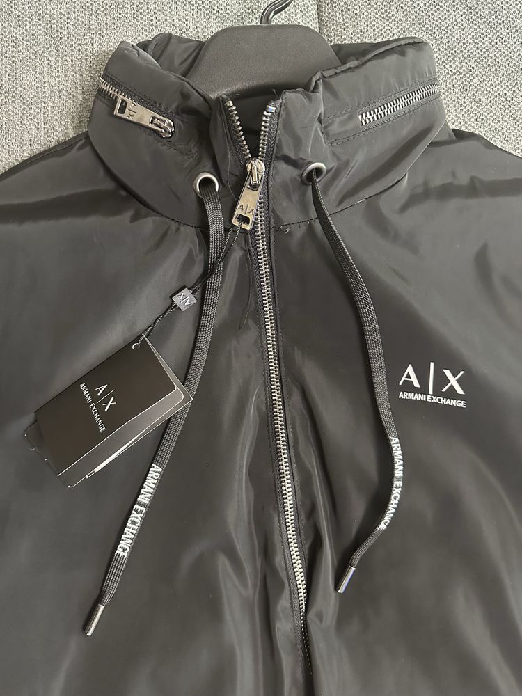 Armani Exchange-чисто ново с етикет
