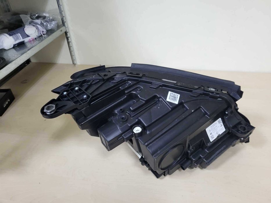 Ляв фар Mercedes W213 E LED lqv far farove мерцедес 213