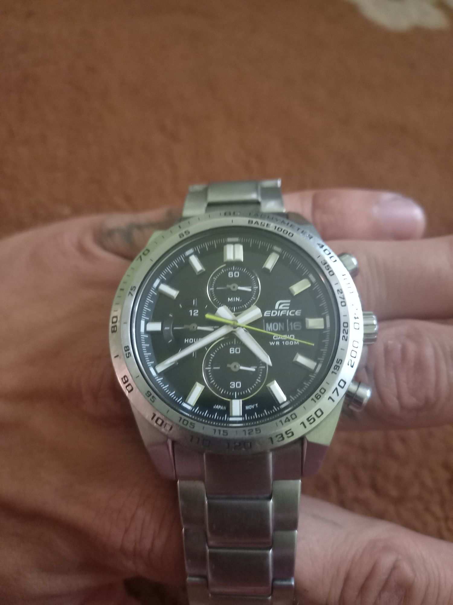 Продам часы Casio Ediface