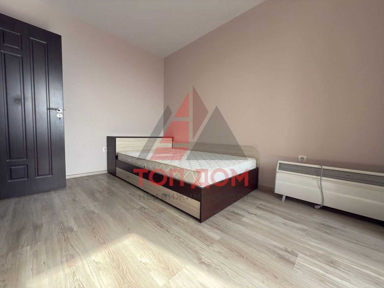 Продава се Двустаен апартамент в Варна, Лятно кино Тракия - 87 кв.м за 2382 €/кв.м - Снимка #14