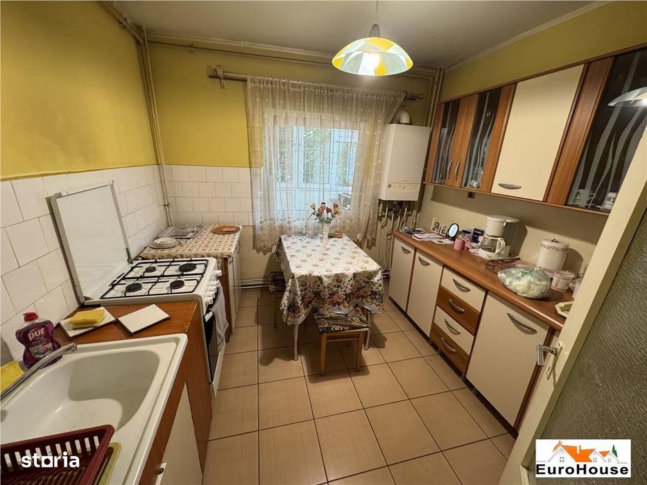 Apartament cu 2 camere de vanzare in Alba Iulia zona Tolstoi