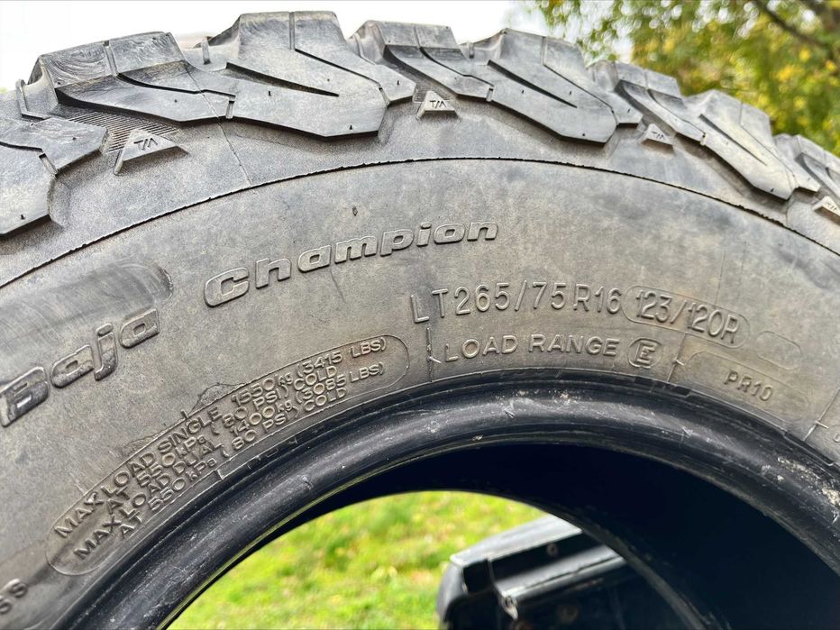 BF Goodrich T/A KO2 265/75/16