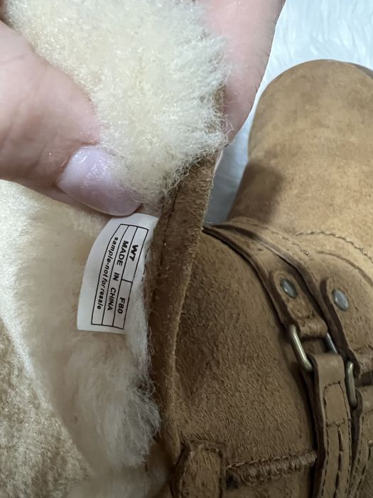 UGG uri originale