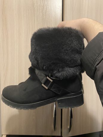 Ботинки зимние, женские