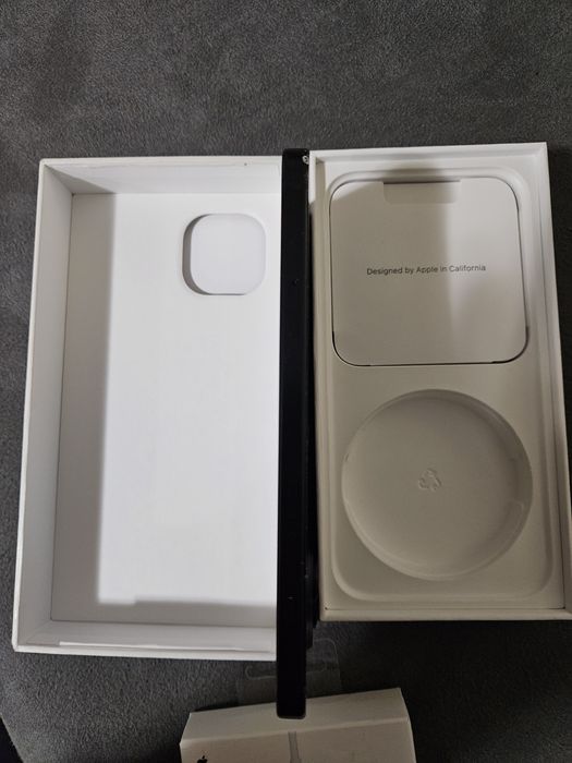 iPhone 15 Plus Black 128GB 88% Battery Health Отлично състояние