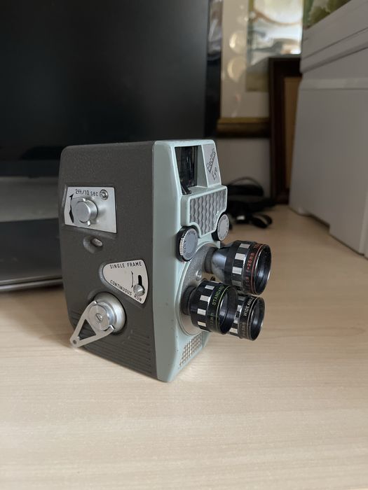 Aparat de filmat vintage 8mm