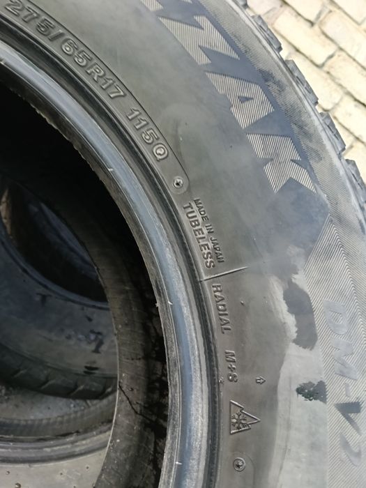 275/65/17 липучка, всесезонка.