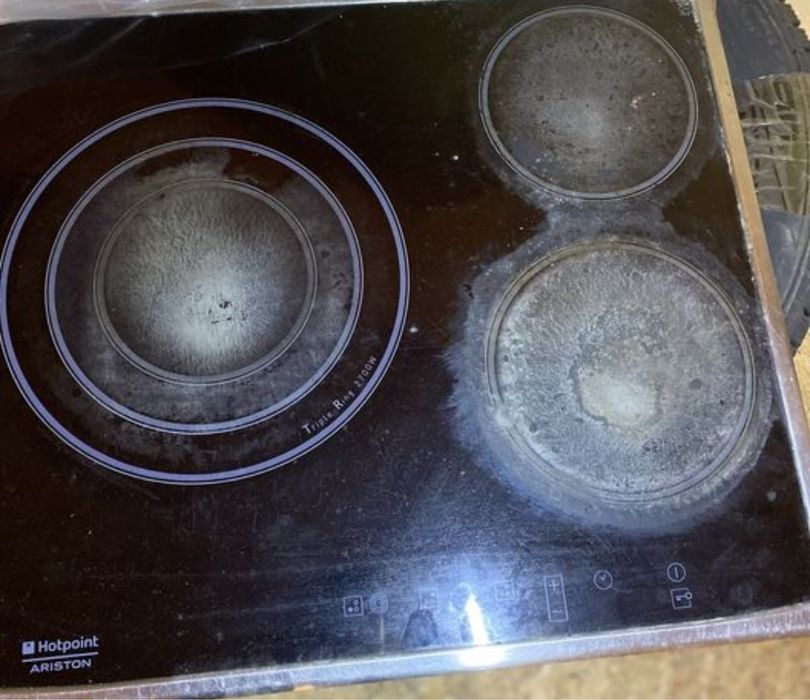 Продам Электроплиту Hotpoint Ariston