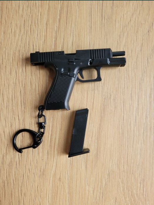 Breloc chei pistol glock 17, 19X, 45