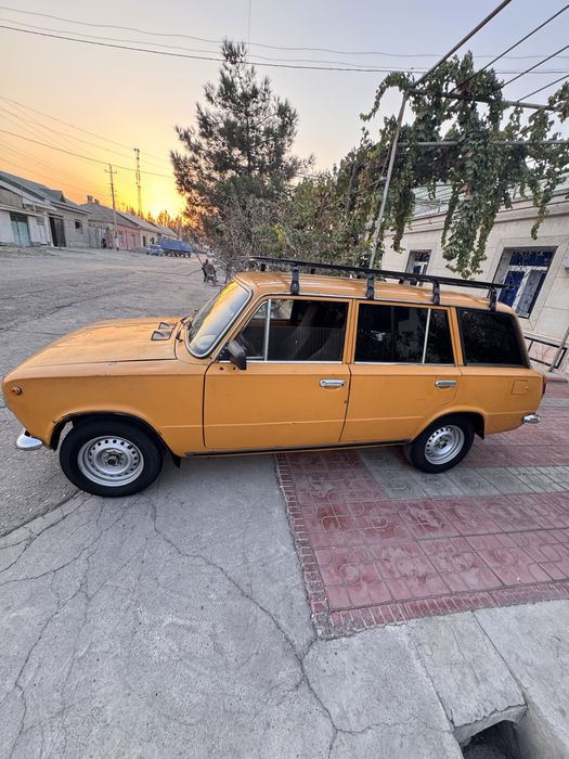 Жигули 2102 сотилади