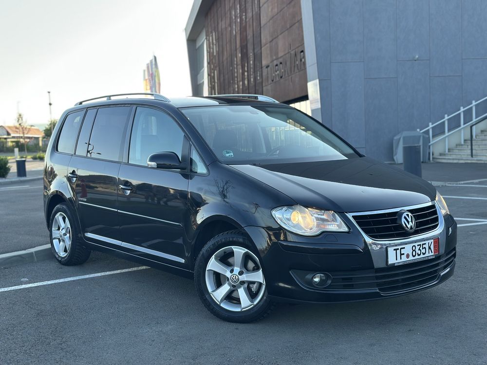 Vw Touran // United // 7 locuri // 2.0 diesel // 140cp