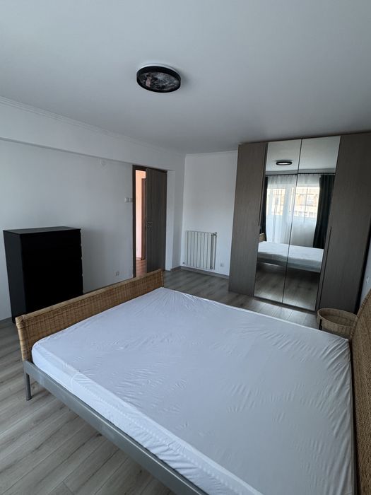 Apartament de închiriat