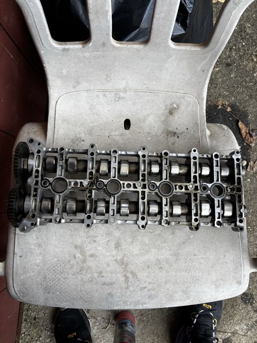 Axe cu came capac chiuloasa chiulasaBmw seria 3 e90/e91 2.0d n47 177cp