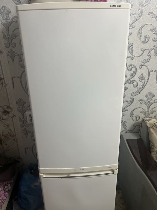 Продам холодильник, срочно