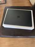 Vand Urgent Macbook Air 15.3 / M2 / 8gb / 256 gb Midnight