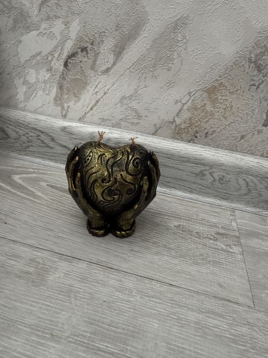 Свечи восковые фигурные разные