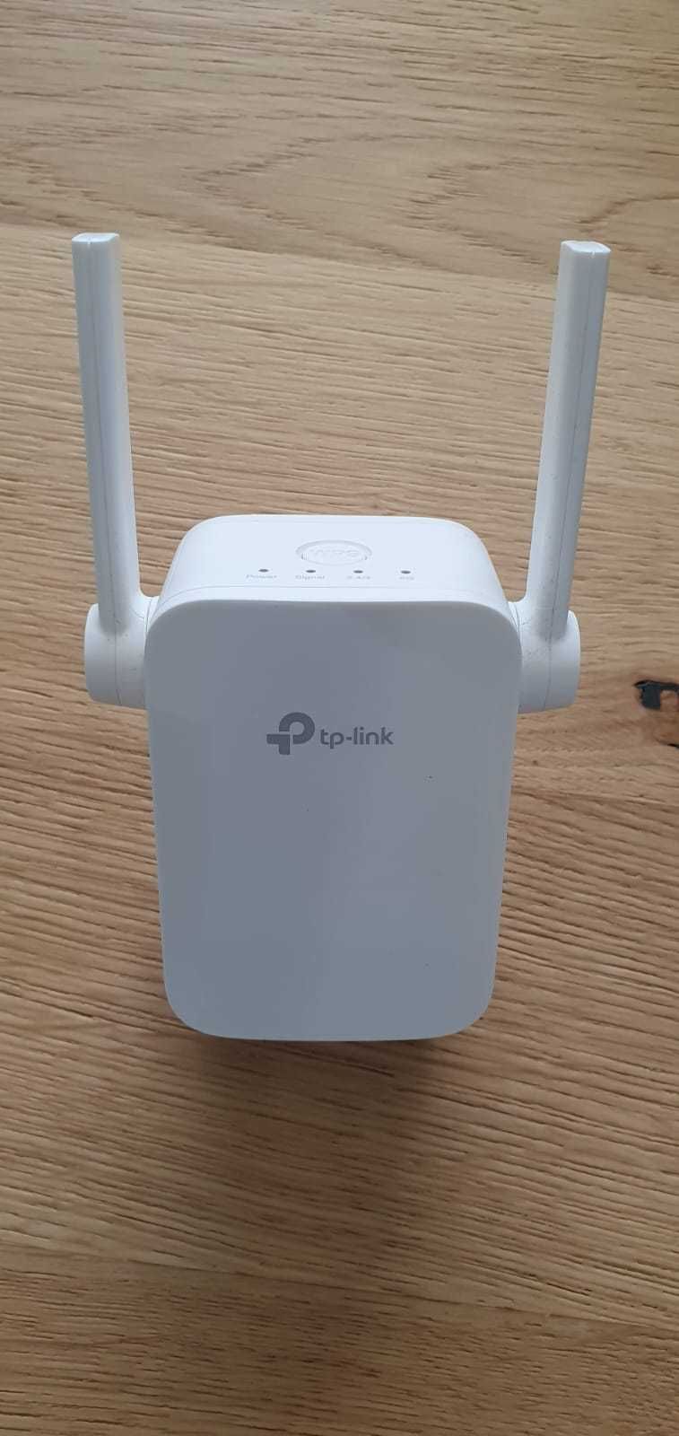 Усилвател за WiFi tp-link RE305