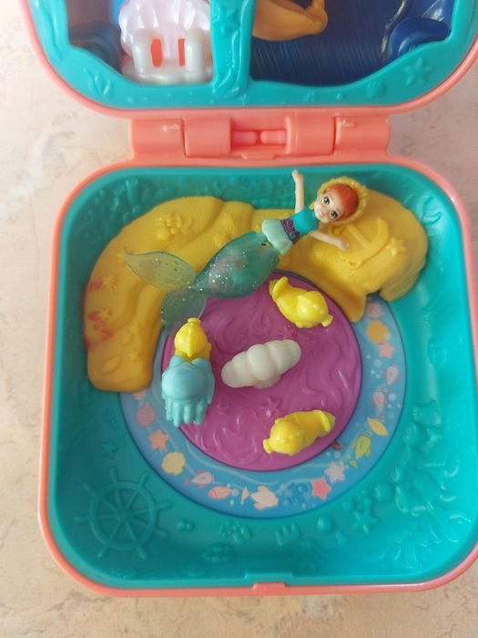 Поли покет, кутийка с изненади