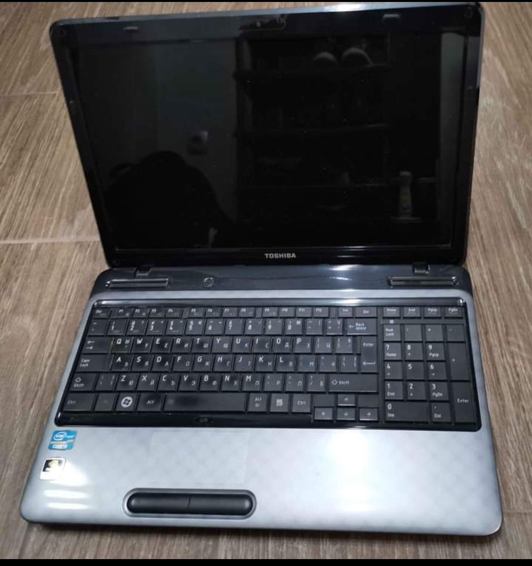 Toshiba satellite L750-1MT 300лв