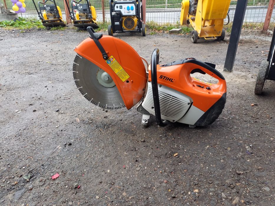inchiriez placa compactoare vibranta picamer rotopercutor demolator
