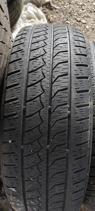 Комплект шин 205/70/15 farroad