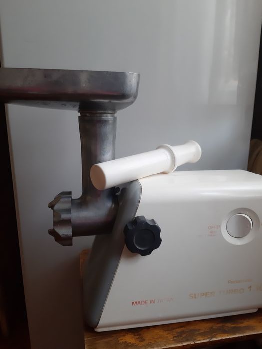 Электромясорубка