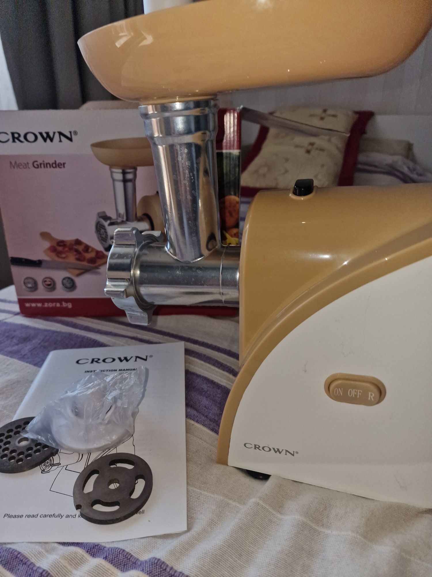 Месомелачка CROWN cmg-600gb