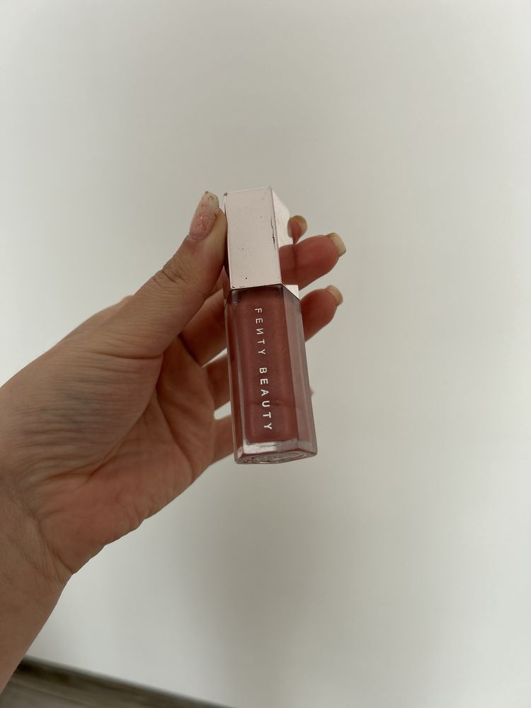 Gloss bomb fenty beauty