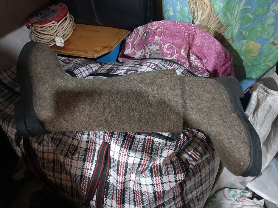 Продам валенки новые