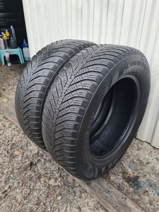 2 Anvelope de iarna*195/65R15*KUMHO*LICHIDARE STOC*75 Lei Buc*