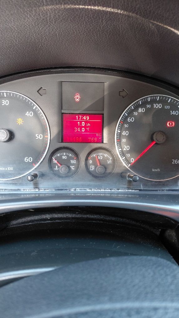 Vw touran  2.0TDI 140 BMM код на мотор