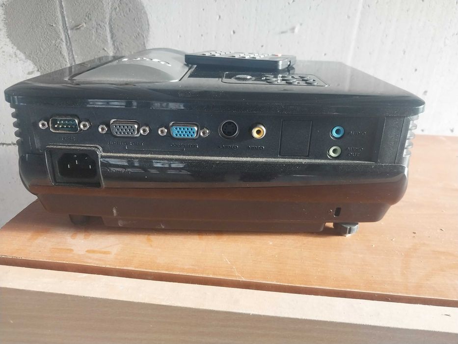 Videoproiector Benq MP575