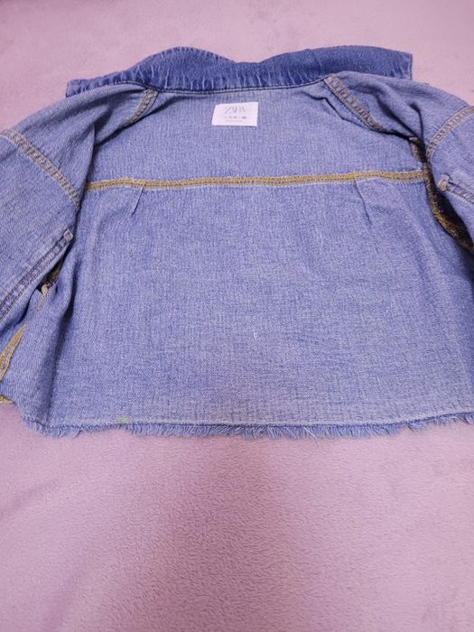 Geaca de blugi pictată Zara
