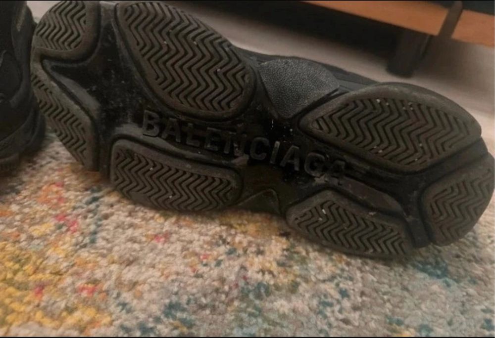 Balenciaga Triple S Black